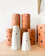 Load image into Gallery viewer, Ghost Candle Holders (SPOOKY FLASH)
