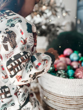 Load image into Gallery viewer, MISCHIEF • sherpa throw blanket by NYSHA LILLY