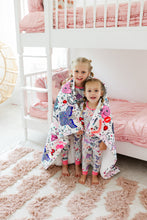 Load image into Gallery viewer, SWIFTIE MAGIC • sherpa throw blanket