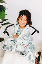 Load image into Gallery viewer, welcome to new york  • sherpa throw blanket (SALE)