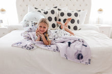 Load image into Gallery viewer, REPUTATION • sherpa throw blanket (EXTRAS ADDED)