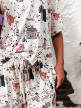 Load image into Gallery viewer, SPOOKY SALEM • sherpa blanket
