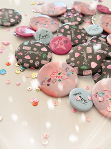 BEJEWELED BEAUTY- button set
