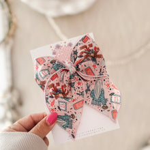 Load image into Gallery viewer, LOVELY BOUQUET • bow