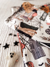 Load image into Gallery viewer, TAYLOWEEN {welcome to NY in the fall} • sherpa blanket