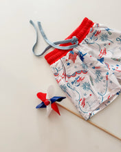 Load image into Gallery viewer, VINTAGE AMERICAN • boys swim trunks (flash)