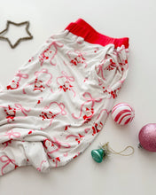 Load image into Gallery viewer, SANTA + BOWS  • women&#39;s jogger style pjs