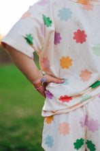 Load image into Gallery viewer, STARBURST DAISY • kids set (boxy tee + shorties) (flash)