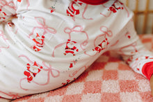 Load image into Gallery viewer, SANTA + BOWS • sherpa blanket
