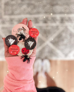 TAYLOWEEN • 4 button set
