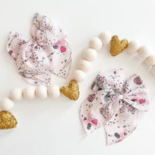 Load image into Gallery viewer, LOVER • bow (SALE)