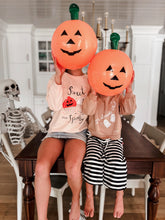 Load image into Gallery viewer, SWEET N SPOOKY Cupcakes• kids pullover (peach)
