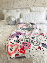 Load image into Gallery viewer, SWIFTIE MAGIC • sherpa throw blanket