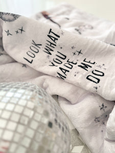 REPUTATION • sherpa throw blanket (EXTRAS ADDED)
