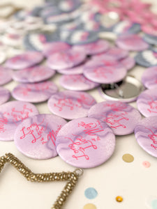 SHAKE IT OFF • 4 button set (SALE)