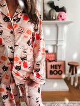 Load image into Gallery viewer, HALLOWEEN NIGHT • sherpa throw blanket