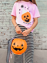 Load image into Gallery viewer, LET'S BE SPOOKY • kids tee
