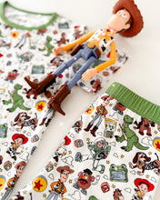 Load image into Gallery viewer, FRIEND IN ME • blanket