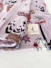 Load image into Gallery viewer, SPOOKY SALEM • sherpa blanket