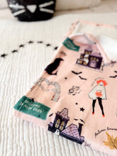 Load image into Gallery viewer, TAYLOWEEN• sherpa blanket