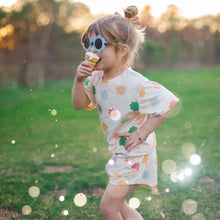 Load image into Gallery viewer, STARBURST DAISY • kids set (boxy tee + shorties) (flash)