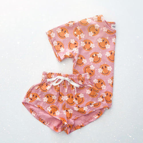 HAPPY DAISY • kids set (boxy tee + shorties)