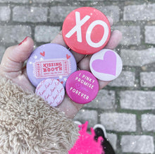 Load image into Gallery viewer, LOVE YOU- BUTTON SET (flash)